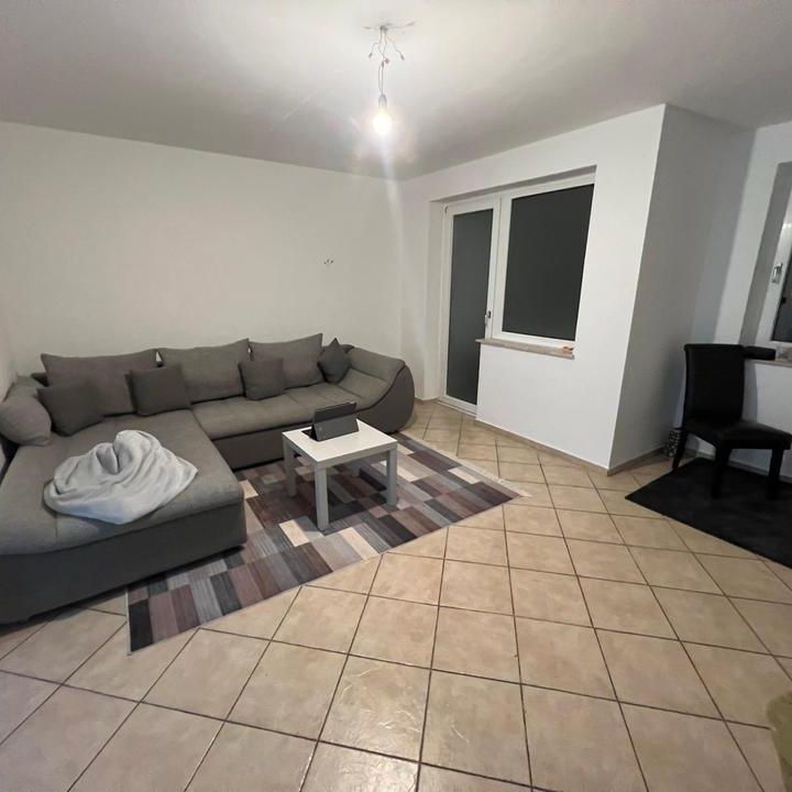 Helle 2,5 Zimmer -Wohnung mit Balkon in Oberilp ab 01.04.2026 - Foto 1