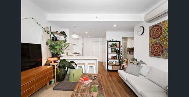 Modern Apartment Living in a Prime Chadstone Location - Photo 1