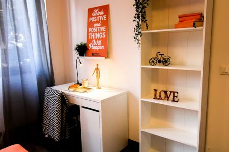 Via Laura Bassi Veratti, Bologna, Emilia-Romagna 40137 - Photo 5