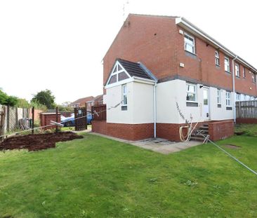 2 bedroom flat to rent - Photo 4