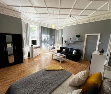 Studio to rent - Photo 1