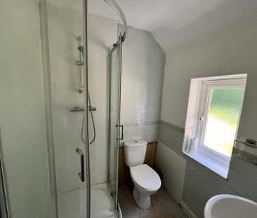 1 bedroom in a house share to rent - Photo 6