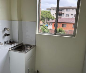 First Floor 2 Bedrooms unit - Photo 6