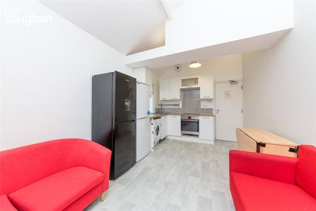 5 bedroom maisonette to rent - Photo 3