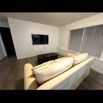 2 bedroom Basement Suite - Photo 3