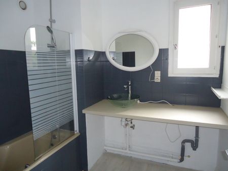 Location Appartement 2 pièces 47m² NEVERS 58000 - Photo 2