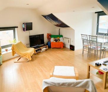 2 bedroom flat to rent - Photo 4