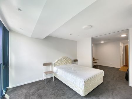 Newly renovated 1 bedroom apartment - Photo 3