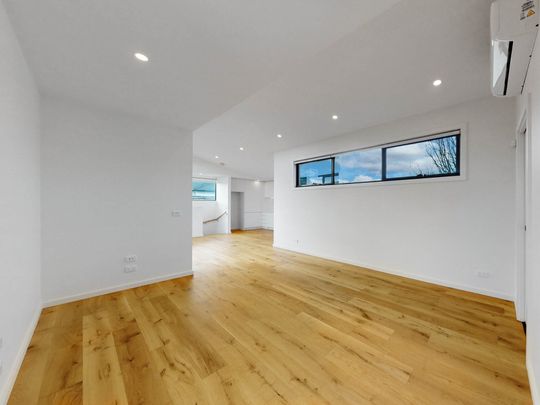 2B Latrobe Street, Moonee Ponds - Photo 1