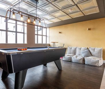 Bronze Studio - Photo 3