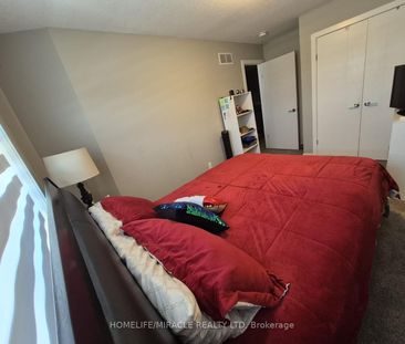 For Lease - 886 Robert Ferrie Drive, Kitchener, Ontario - Photo 4