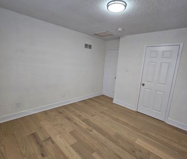 For Lease - 546 Turnbridge Road, Mississauga, Ontario - Photo 1