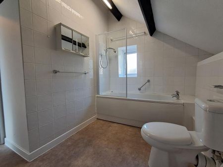 1 bedroom flat to rent - Photo 4