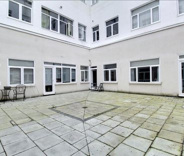 Bartley Way, Hook, Hampshire, RG27 - Photo 6