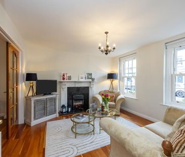 31 Lisburn Street, Royal Hillsborough, BT26 6AB - Photo 2