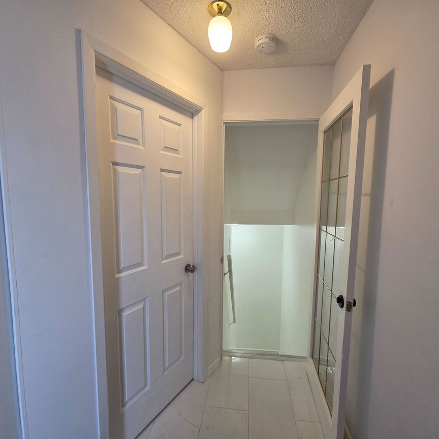 For Lease - 3079 Fifth Line Unit# 31 LOWER, Mississauga, Ontario - Photo 1