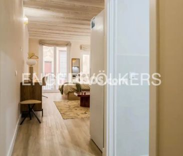 Piso en alquiler en El Barri Gòtic - Photo 2