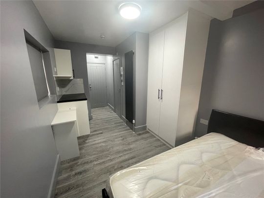 1 bedroom property to rent - Photo 1