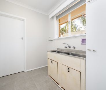 Fresh Living in Shepparton – Stylish Home with Newly Renovated Bath... - Photo 6