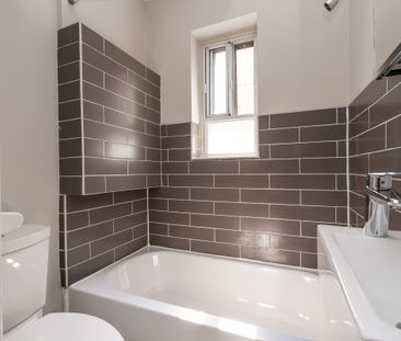54 Maitland Street - Photo 2
