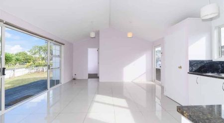 3 bedroom+1 Utility Mt Wellington - Photo 4