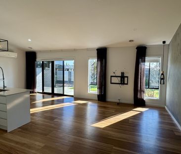Luxury Family Home - Photo 4