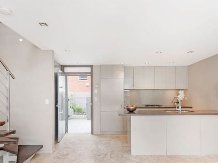 3/17 Marlborough Street, Drummoyne NSW 2047 - Townhouse For Rent | Domain - Photo 3