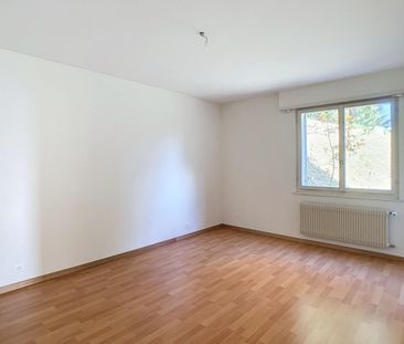 Bel appartement de 3.5 pièces au 1er étage et bénéficiant d'une vue... - Photo 2