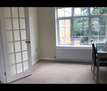 2 Bed Flat, Edith Court, CR0 - Photo 3