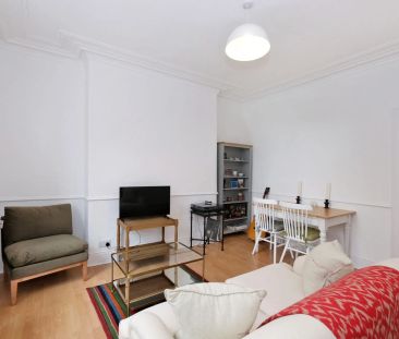 50 Flat 4, Claremont Street, First Floor Right, Aberdeen AB10 6RA - Photo 3