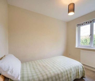 Laburnum Road, Winnersh, RG41 - Photo 5