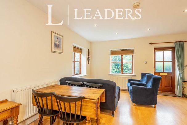 2 bedroom house to rent - Photo 1