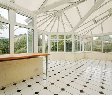 New Barn Close, Cheltenham, GL52 - Photo 4