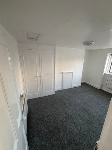 1 Bed Flat, Charlotte Street, BN2 - Photo 4