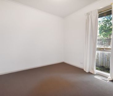 Spacious Two-Bedroom Home in a Prime Blackburn Location - Photo 6