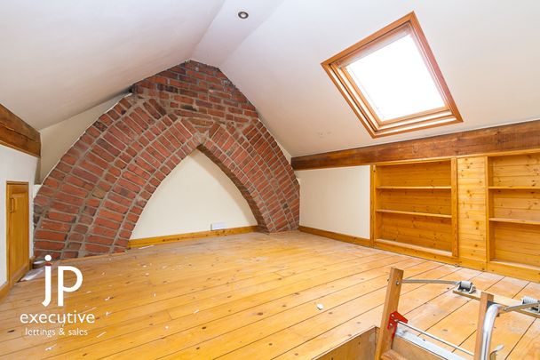 Cardiff, CF10 5GT - Photo 1