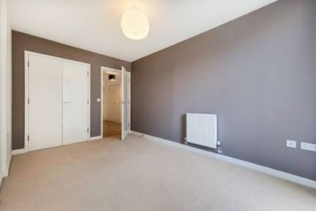 Studio Flat, High Street, E15 - Photo 4
