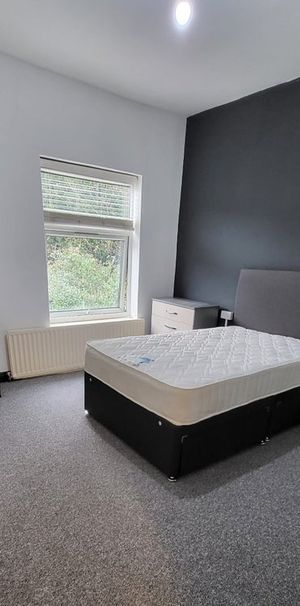 Cosy Rooms In A Cosy House In Smethwick B66 - Photo 1