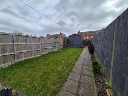 3 bedroom terraced house to rent - Photo 4