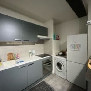 À louer / Appartement F2 / BESANCON CENTRE VILLE - QUARTIER MADELEINE 8 Place Marulaz - Photo 1