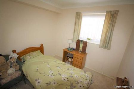 2 bedroom property to rent in Southend On Sea - Photo 5