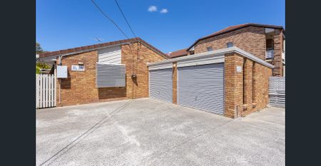 EAST OF OXLEY BAYSIDE VILLA CLOSE BEACH & REDCLIFFE CBD - Photo 3