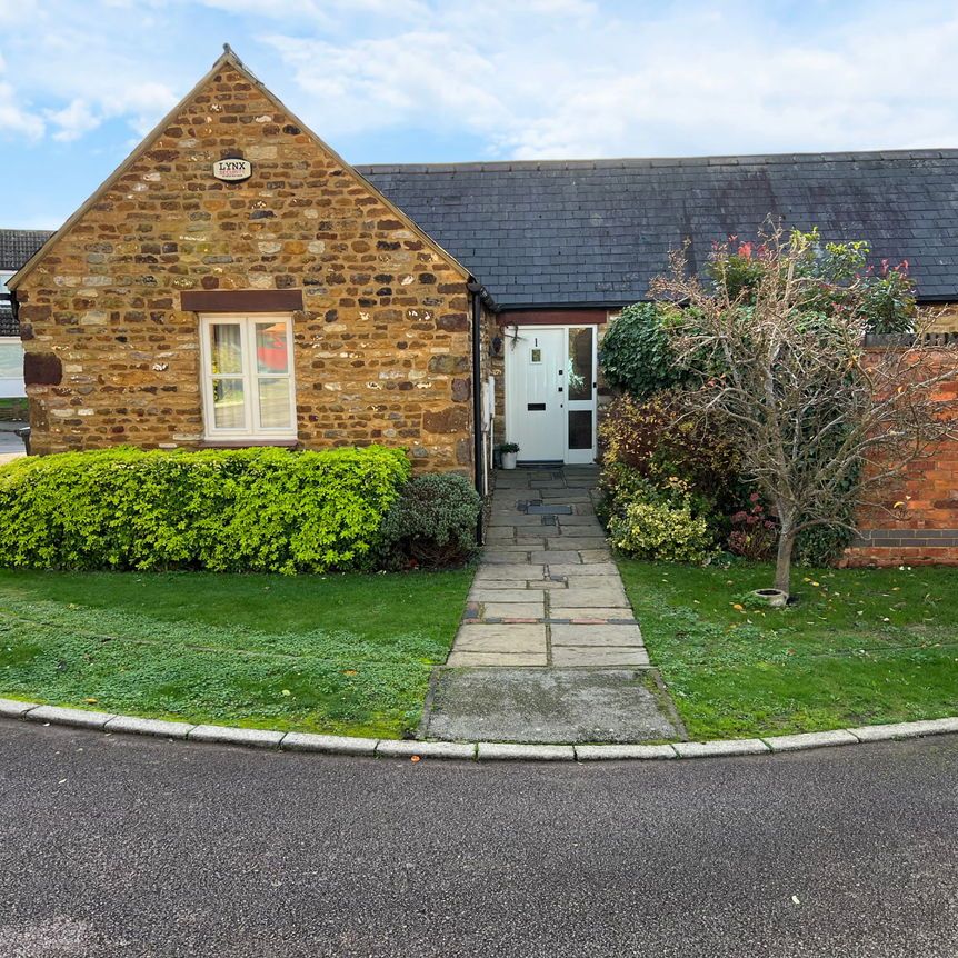 Pear Tree Farm Close, Little Harrowden, NN9 5AX - Photo 1