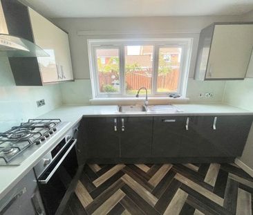 Bellflower Avenue, Southpark Village,... - Photo 1