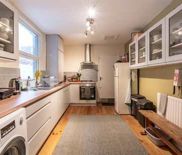 5 bed terraced house to rent in Falmouth Road, Heaton, NE6 - Photo 4