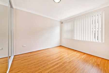 Modern Two Bedroom Apartment - Photo 5