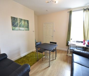 3 Bed - Eighth Avenue, Heaton - Photo 4