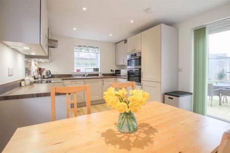 Michaelotts, Linton - Photo 2