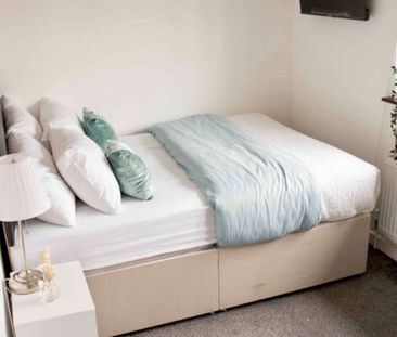 Modern double rooms in Brentford - Photo 1