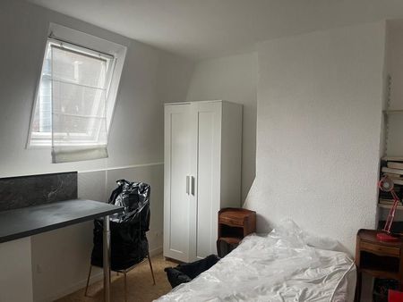Appartement à Louer à LILLE 580 € - Photo 5